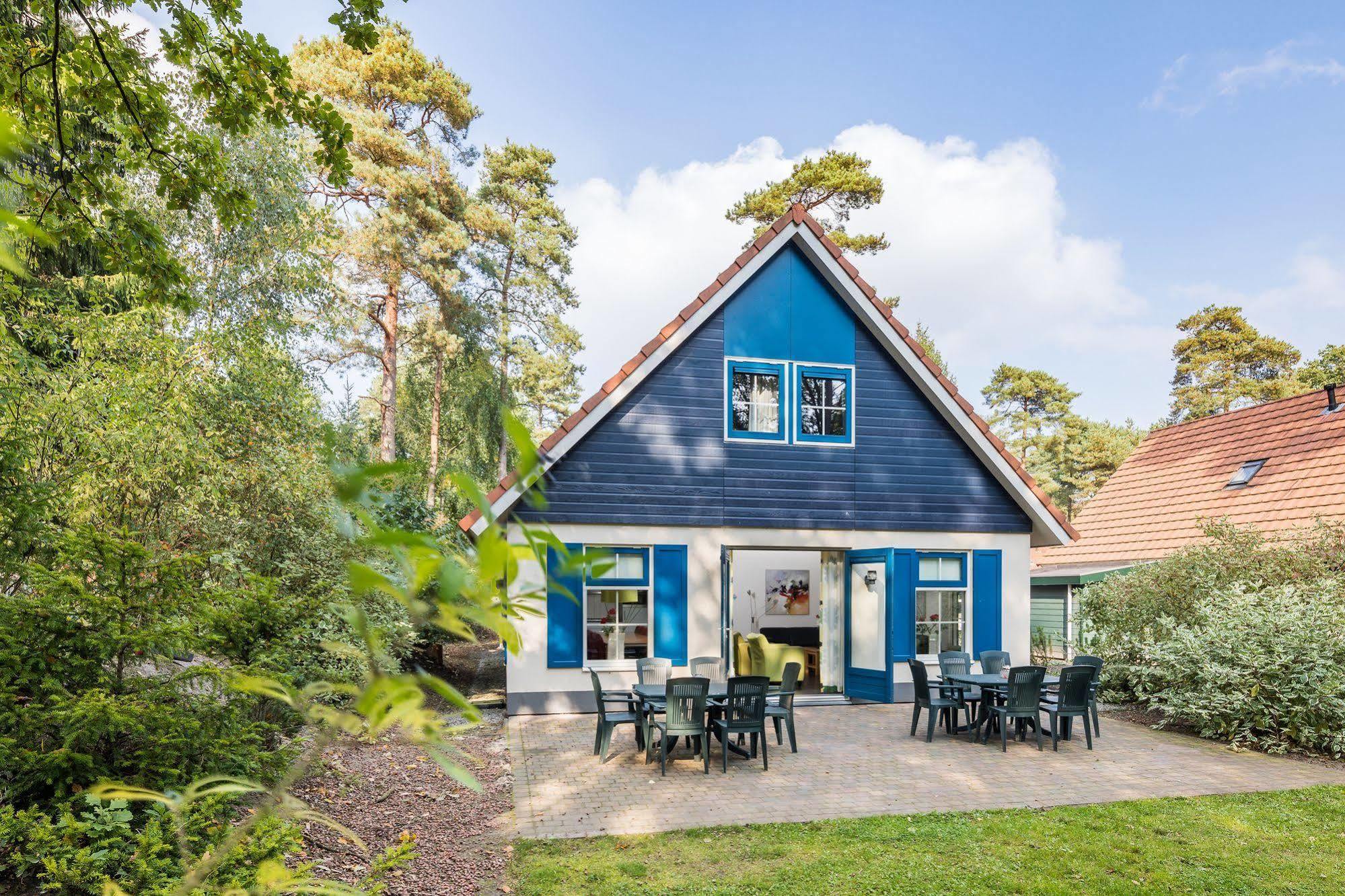 Roompot Landgoed Het Grote Zand Hooghalen Buitenkant foto