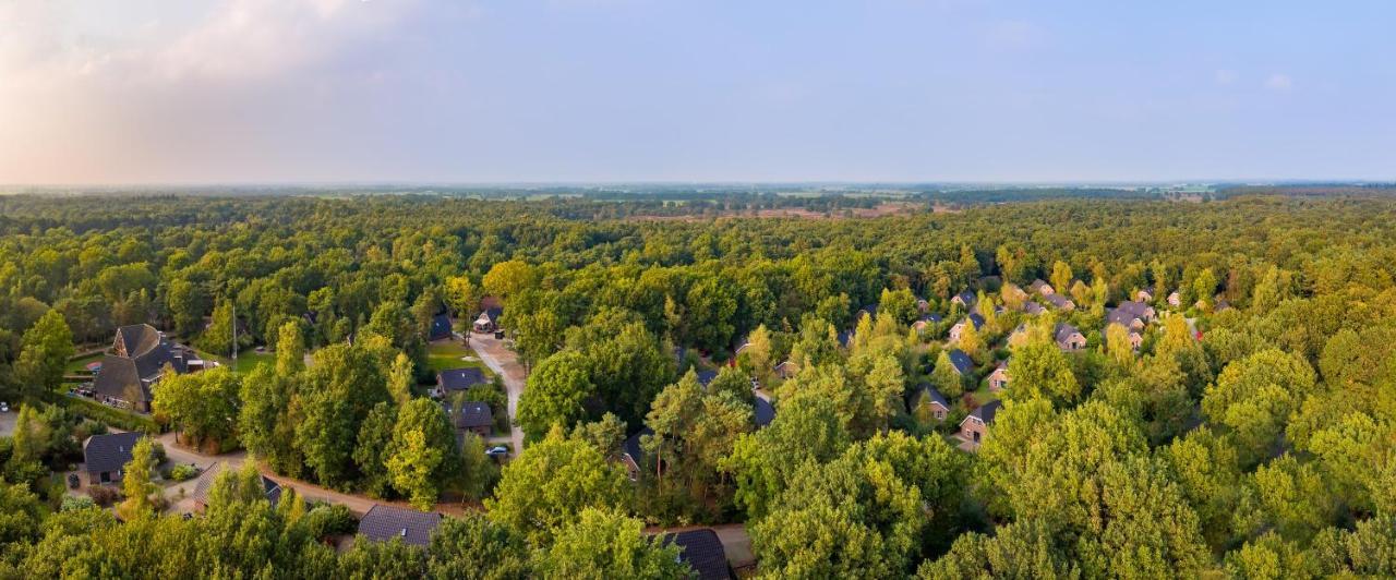 Roompot Landgoed Het Grote Zand Hooghalen Buitenkant foto